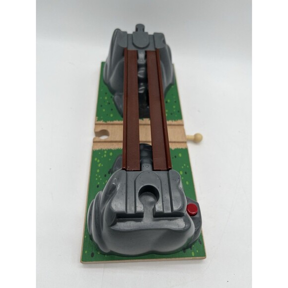 BRIO World 33391 Collapsing Bridge Wooden & Plastic Toy Train Accessory - Picture 4 of 6
